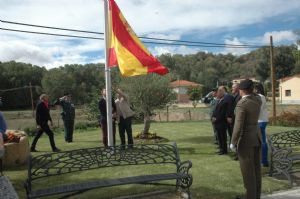 FIESTA NACIONAL 12 DE OCTUBRE CON IZADO DE BANDERA