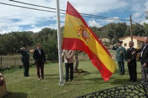 FIESTA NACIONAL 12 DE OCTUBRE CON IZADO DE BANDERA