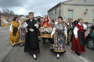 FIESTA EN HONOR DE SANTA ÁGUEDA EN VENIALBO 2017