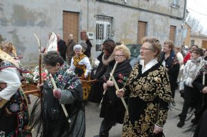 FIESTA EN HONOR DE SANTA ÁGUEDA EN VENIALBO 2017