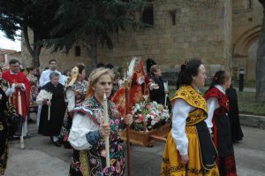 FIESTA EN HONOR DE SANTA ÁGUEDA EN VENIALBO 2017