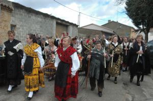 FIESTA EN HONOR DE SANTA ÁGUEDA EN VENIALBO 2017