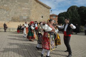 FIESTA EN HONOR DE SANTA ÁGUEDA EN VENIALBO 2017