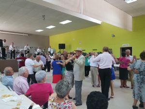 LA ASOCIACIÓN DE JUBILADOS SAN BENITO CELEBRA SU FIESTA ANUAL EN HONOR DE SAN JOAQUIN Y SANTA ANA