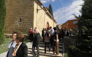 Venialbo celebra la fiesta nacional y honra a La Virgen del Pilar